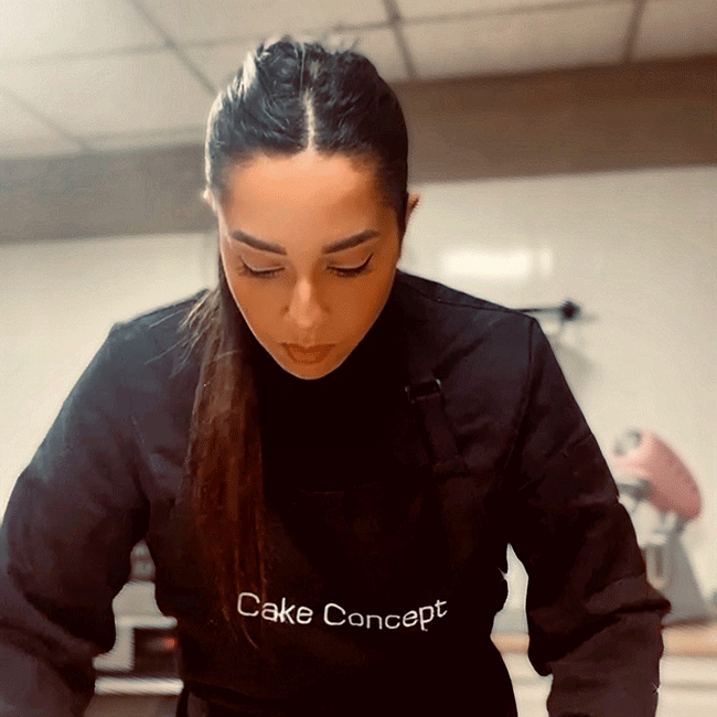 Btissam, influenceuse et entrepreneuse à Blois - Cake Concept