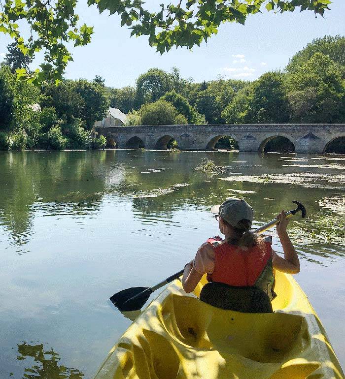 Lavardin, kayak sur le Loir en Loir-et-Cher ©Yann Couty